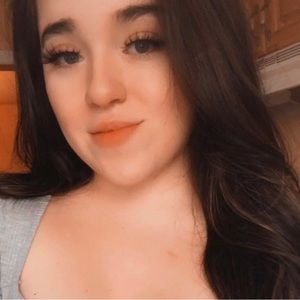 Meet your Posher, Ivette